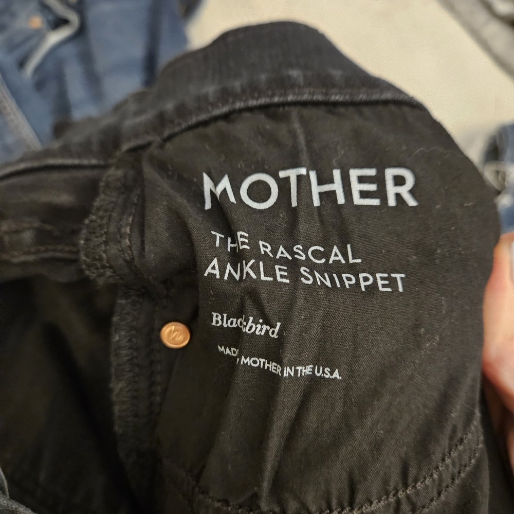 MOTHER The Rascal Ankle Jeans - Picture 7 of 7